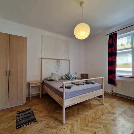 Historic Charm And Modern Comfort - Interwar *