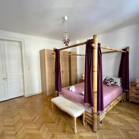 Historic Charm And Modern Comfort - Interwar