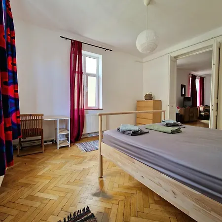 Historic Charm And Modern Comfort - Interwar